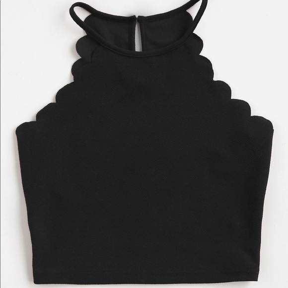 🌻Black Trim halter top🌻 - Picture 4 of 5